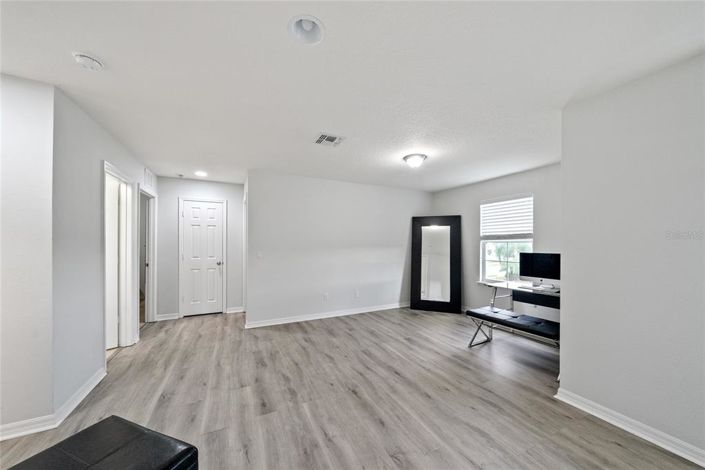 Image No.11-4 Bed Property for sale