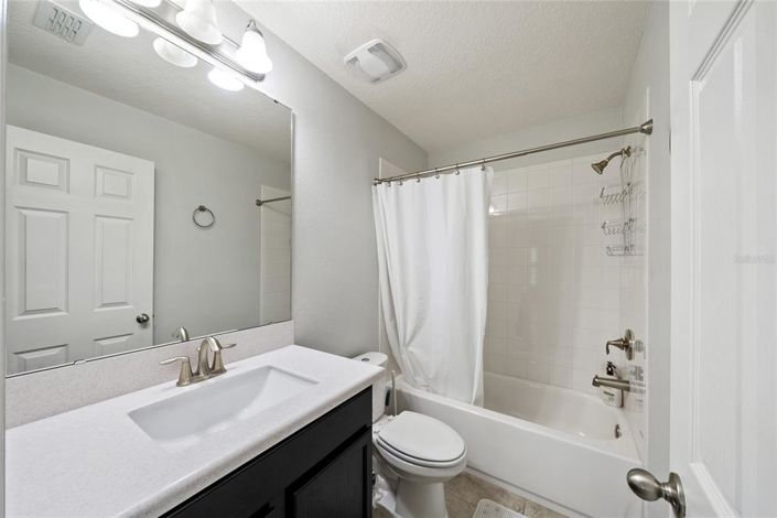 Image No.17-4 Bed Property for sale