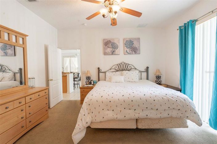 Image No.12-4 Bed Property for sale