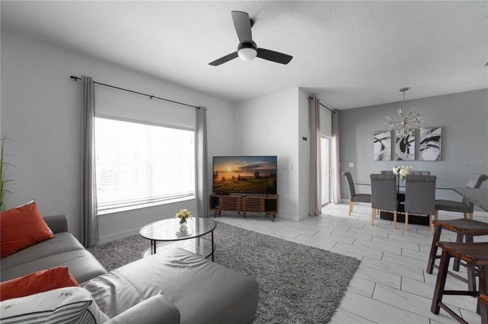 Image No.18-4 Bed Townhouse for sale