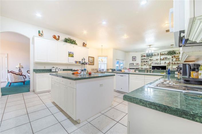 Image No.13-4 Bed Property for sale