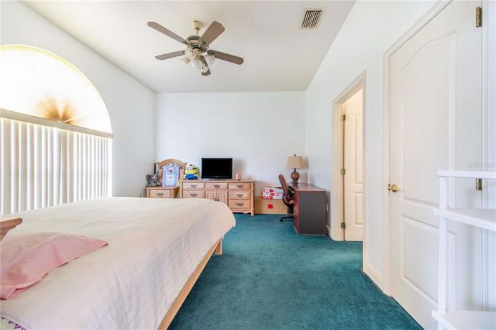 Image No.16-4 Bed Property for sale