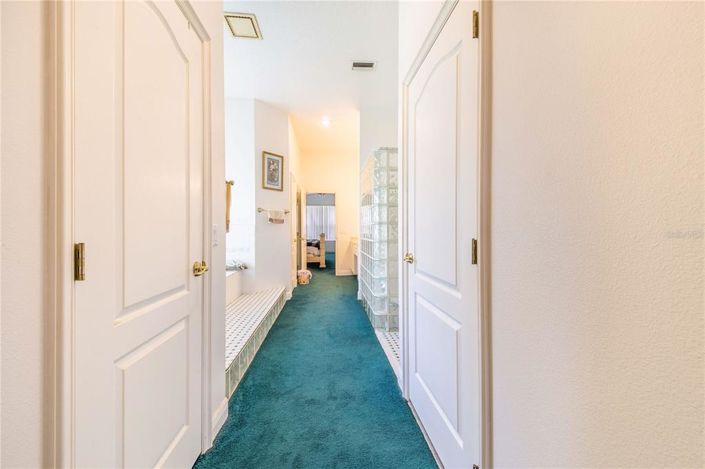 Image No.18-4 Bed Property for sale