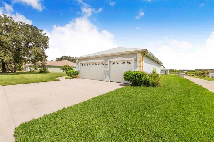 Image No.2-4 Bed Property for sale