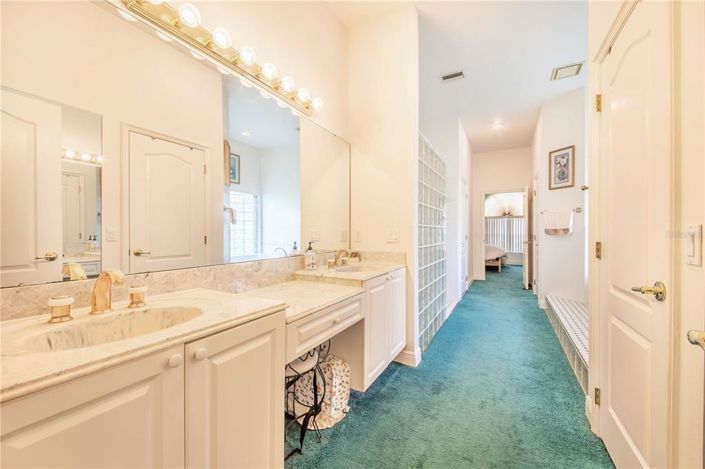 Image No.23-4 Bed Property for sale