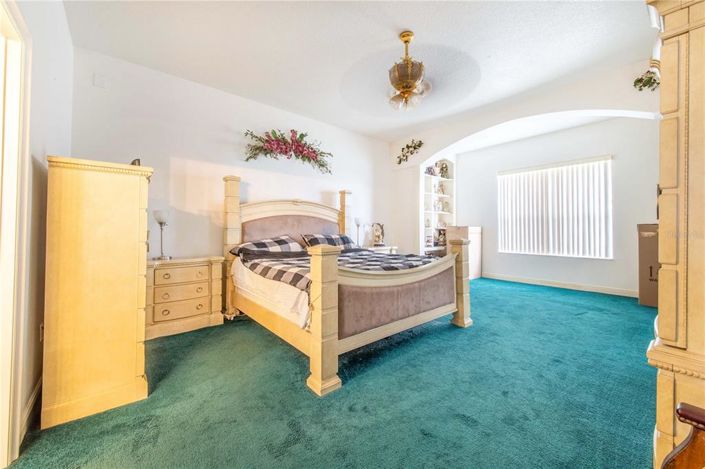 Image No.25-4 Bed Property for sale