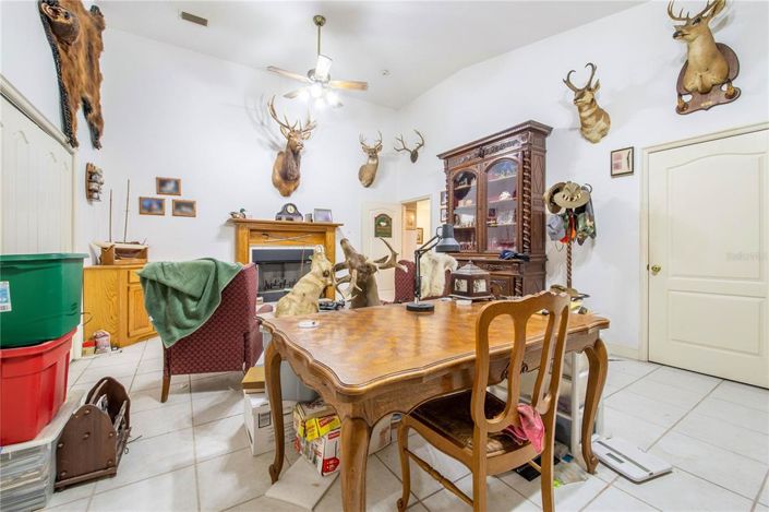 Image No.28-4 Bed Property for sale