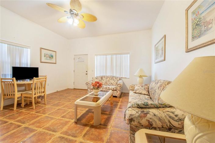 Image No.45-4 Bed Property for sale