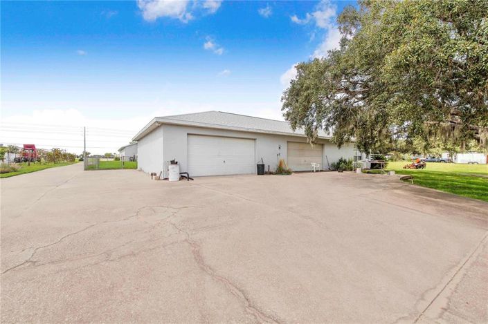 Image No.48-4 Bed Property for sale