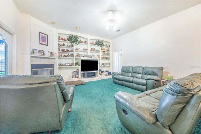 Image No.7-4 Bed Property for sale