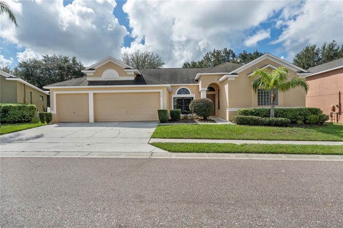 Image No.1-4 Bed Property for sale