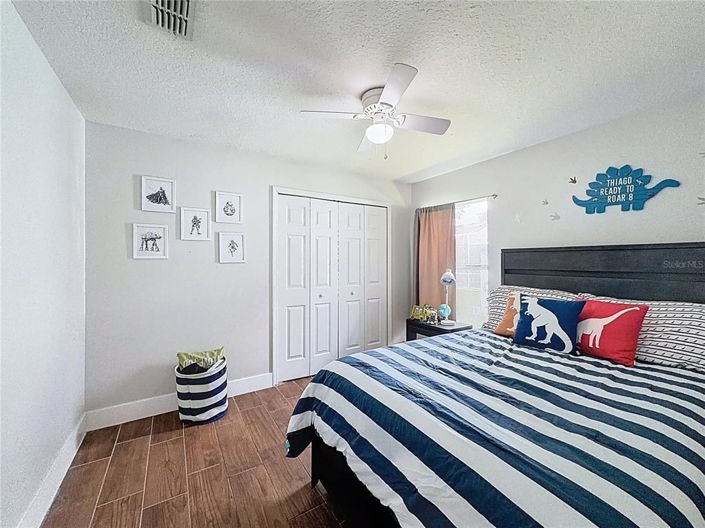 Image No.15-3 Bed Property for sale