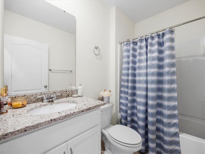 Image No.14-5 Bed Property for sale