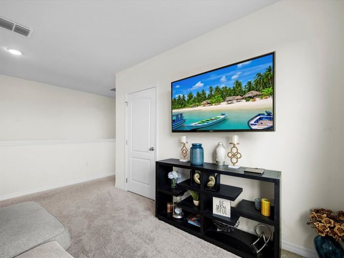 Image No.17-5 Bed Property for sale