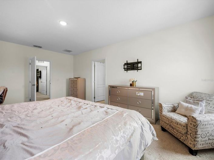 Image No.19-5 Bed Property for sale