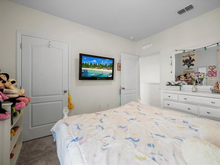 Image No.22-5 Bed Property for sale