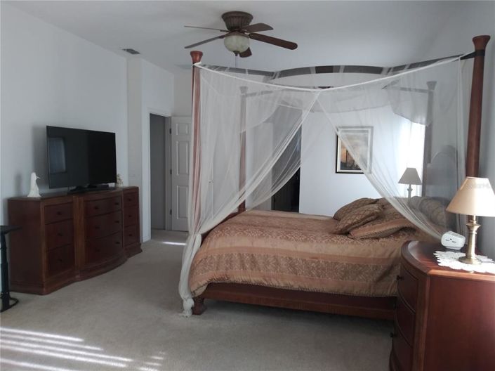 Image No.19-4 Bed Property for sale