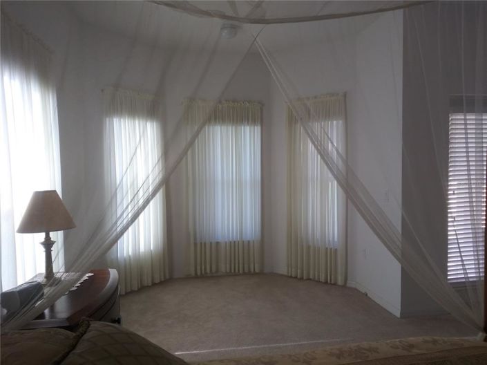 Image No.21-4 Bed Property for sale