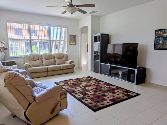 Image No.44-4 Bed Property for sale