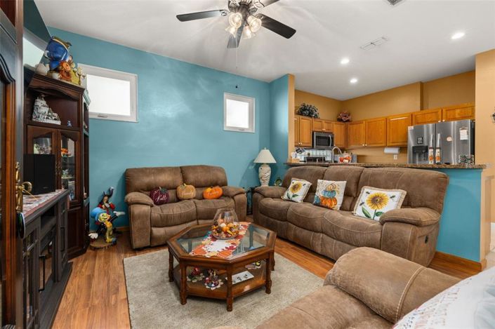 Image No.11-3 Bed Property for sale