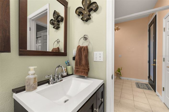 Image No.22-3 Bed Property for sale