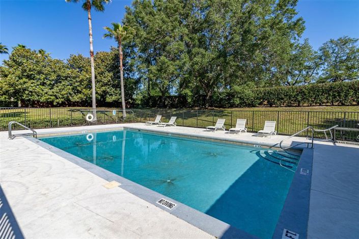 Image No.49-3 Bed Property for sale