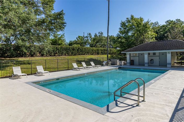 Image No.50-3 Bed Property for sale