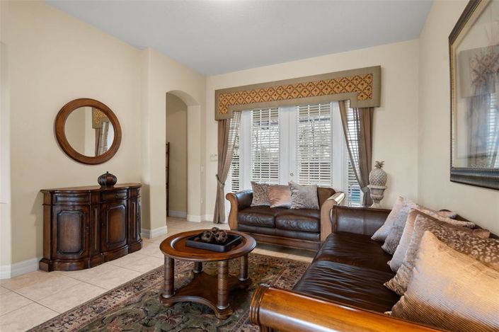 Image No.13-5 Bed Property for sale