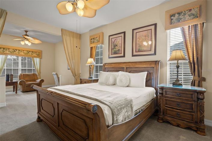 Image No.15-5 Bed Property for sale