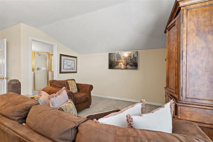 Image No.26-5 Bed Property for sale