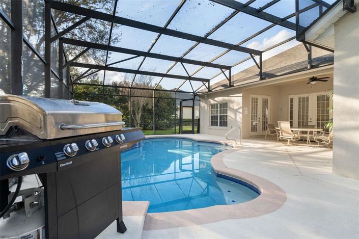 Image No.42-5 Bed Property for sale