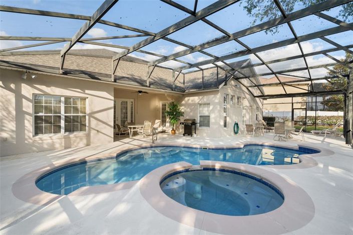 Image No.44-5 Bed Property for sale