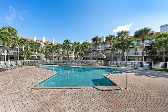 Image No.17-3 Bed Townhouse for sale