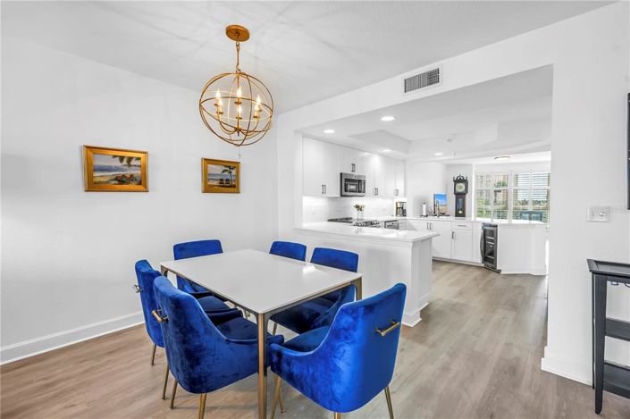 Image No.17-2 Bed Property for sale