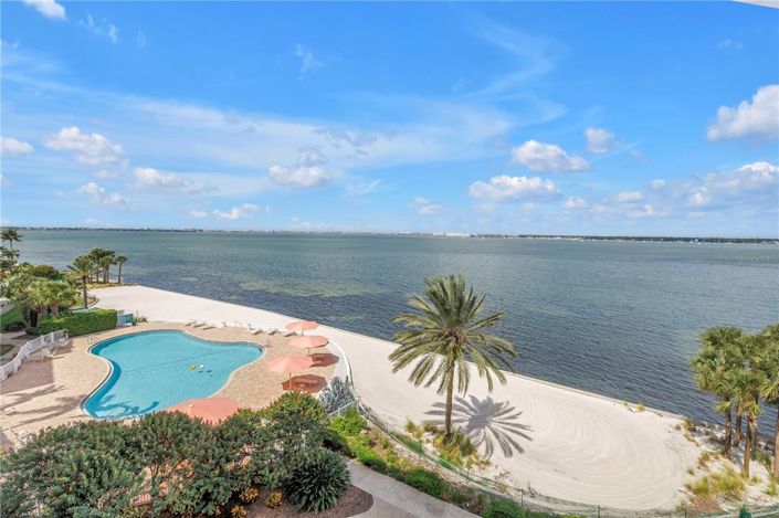 Image No.38-2 Bed Property for sale