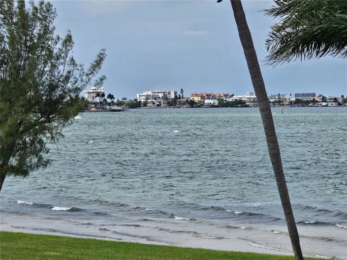 Image No.23-2 Bed Property for sale