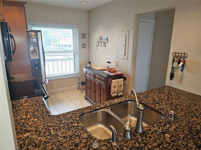 Image No.6-2 Bed Property for sale