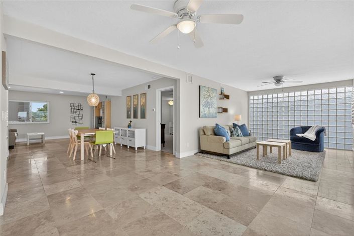 Image No.14-3 Bed Property for sale