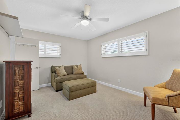 Image No.22-3 Bed Property for sale