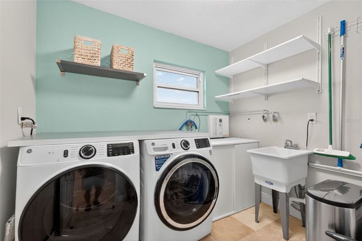 Image No.25-3 Bed Property for sale