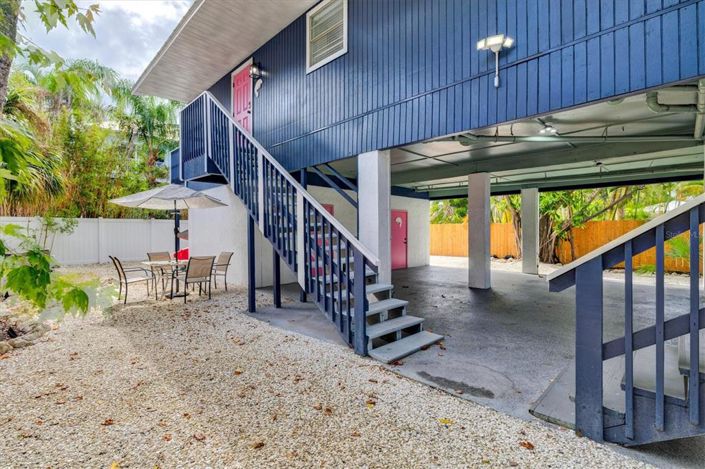 Image No.32-4 Bed Property for sale