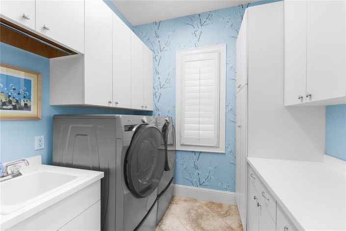 Image No.18-4 Bed Property for sale