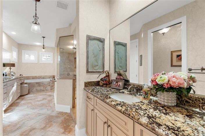 Image No.22-4 Bed Property for sale