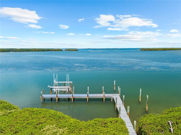 Image No.5-4 Bed Property for sale