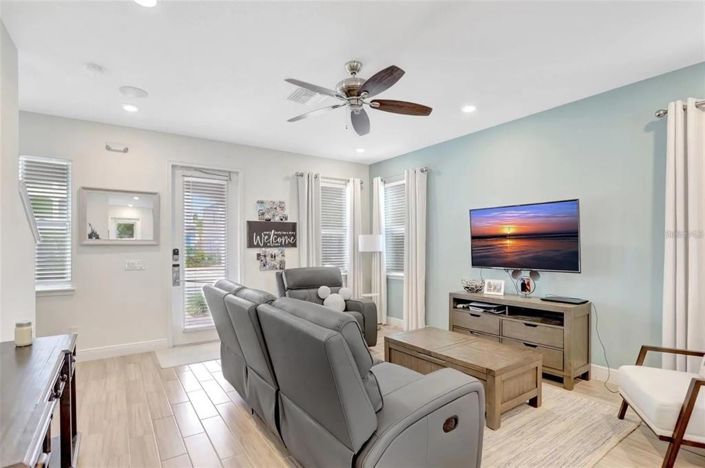 Image No.5-4 Bed Property for sale