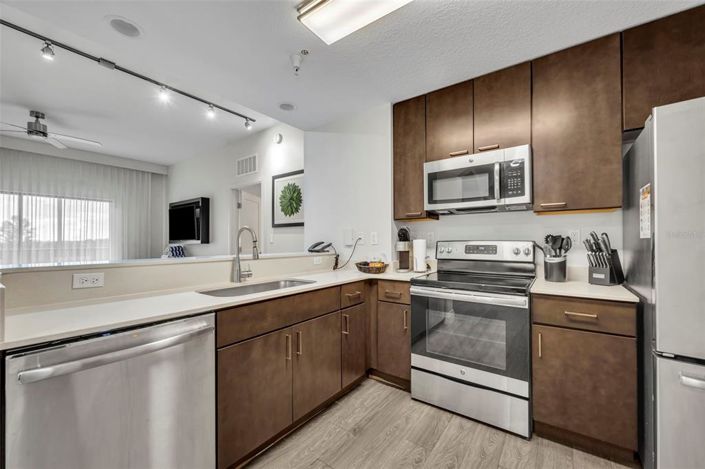 Image No.9-2 Bed Property for sale