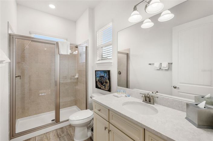 Image No.19-3 Bed Property for sale