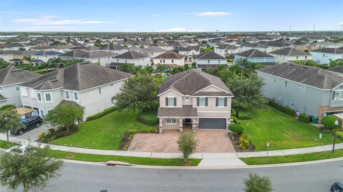 Image No.13-8 Bed Property for sale