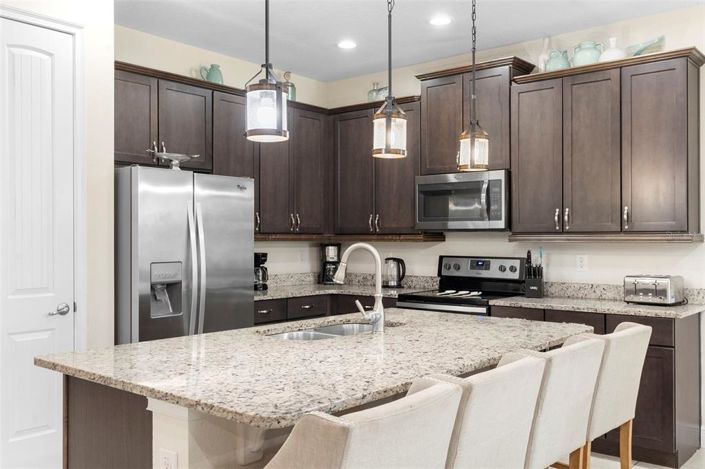 Image No.21-8 Bed Property for sale