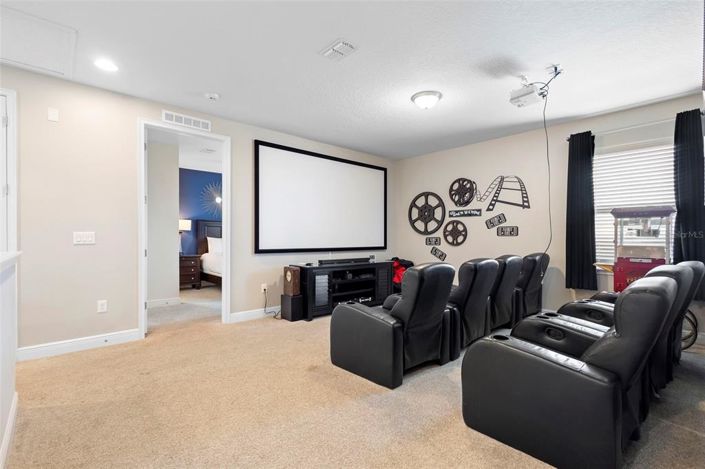 Image No.27-8 Bed Property for sale